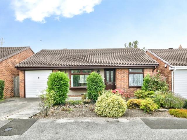 2 bedroom bungalow for sale