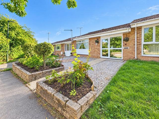 2 bedroom bungalow for sale