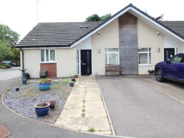 2 bedroom bungalow for sale