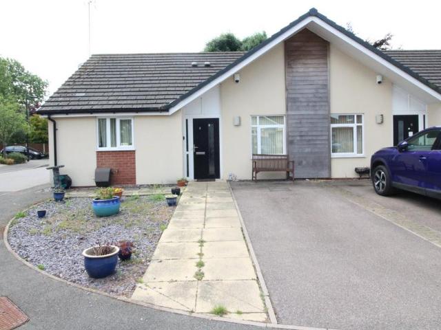 2 bedroom bungalow for sale
