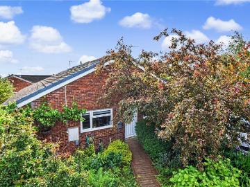 2 bedroom bungalow for sale