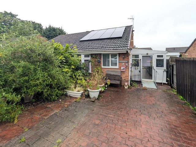 2 bedroom bungalow for sale