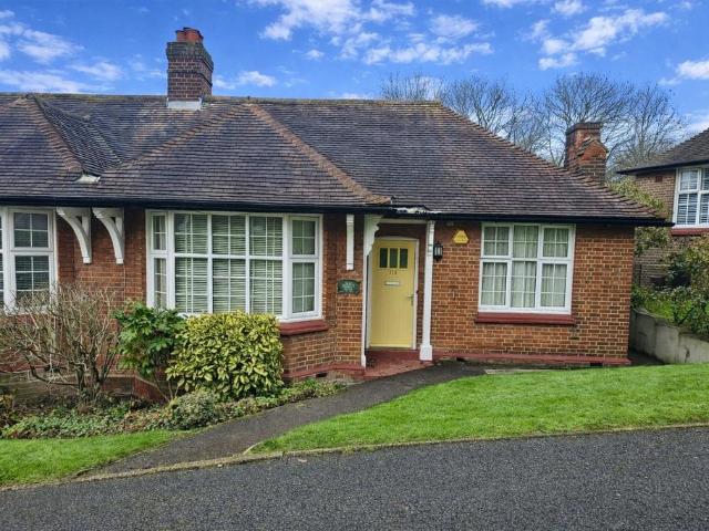 2 bedroom bungalow for sale