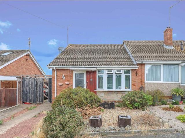 2 bedroom bungalow for sale