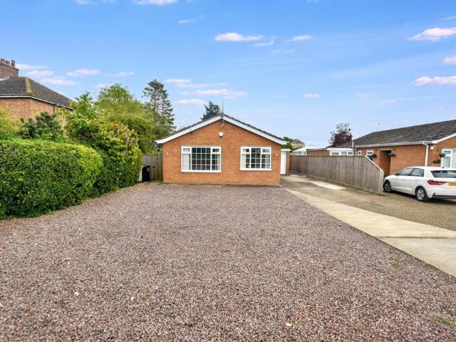 2 bedroom bungalow for sale