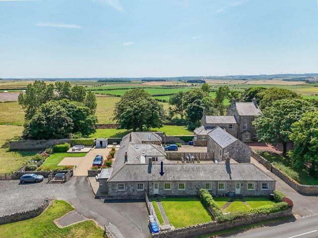 2 bedroom cottage for sale