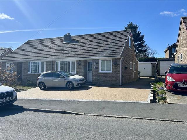 2 bedroom bungalow for sale