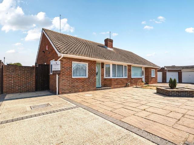 2 bedroom bungalow for sale