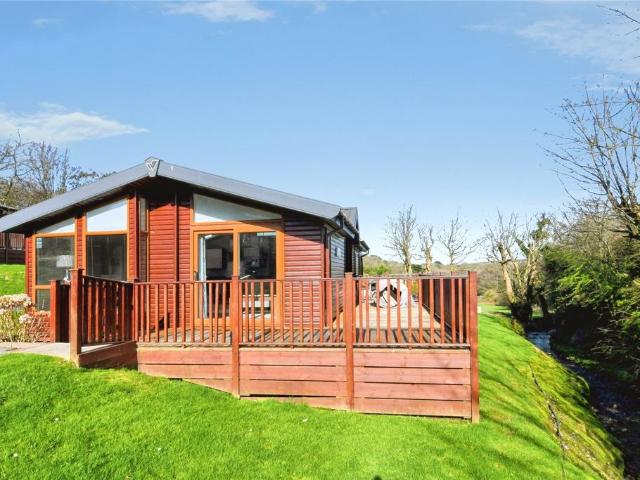 2 bedroom bungalow for sale