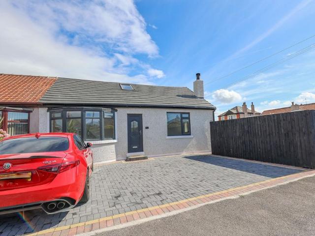 2 bedroom bungalow for sale
