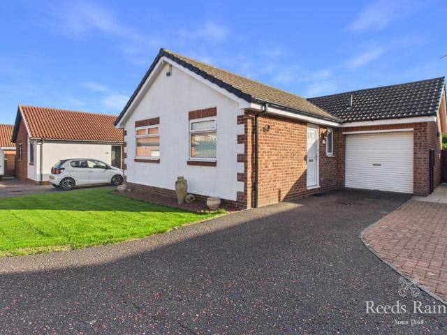 2 bedroom bungalow for sale