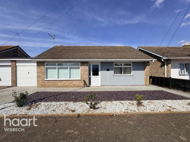 2 bedroom bungalow for sale