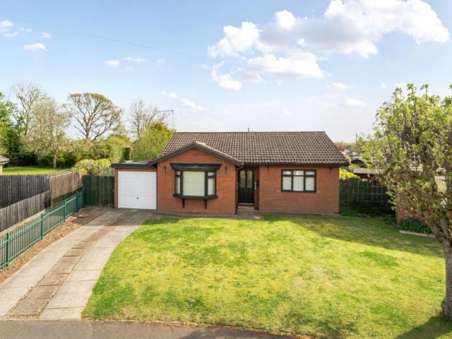 2 bedroom bungalow for sale
