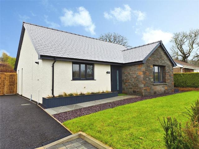 2 bedroom bungalow for sale
