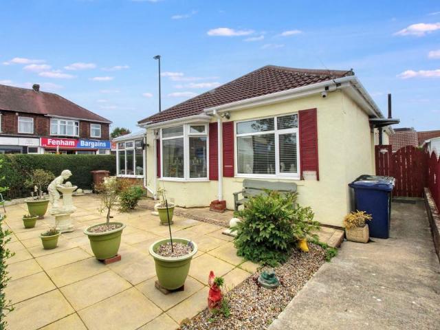 2 bedroom detached bungalow for sale