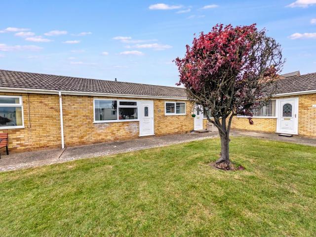 2 bedroom bungalow for sale