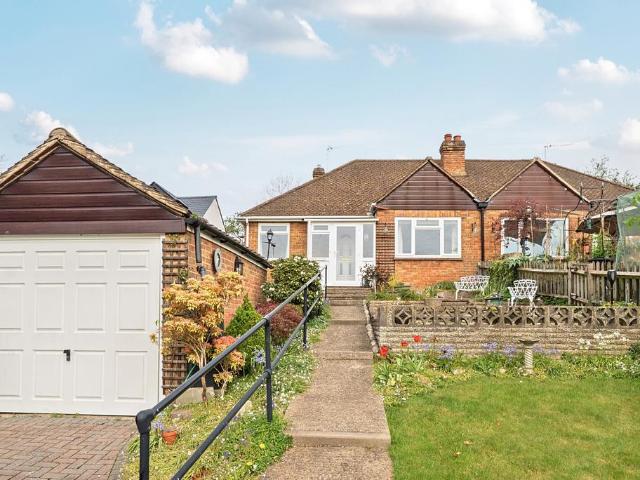 2 bedroom bungalow for sale