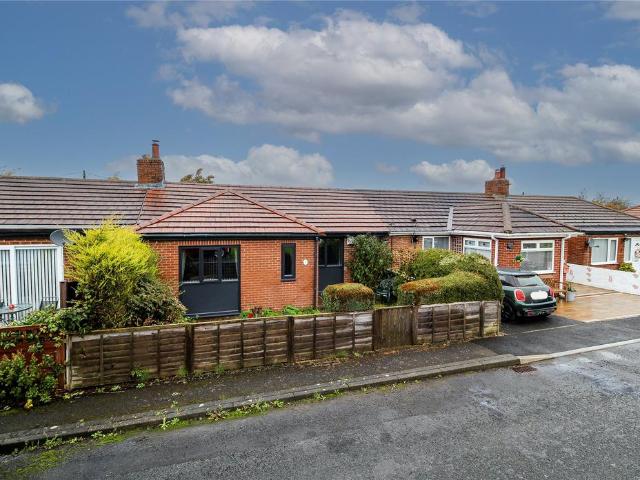 2 bedroom bungalow for sale