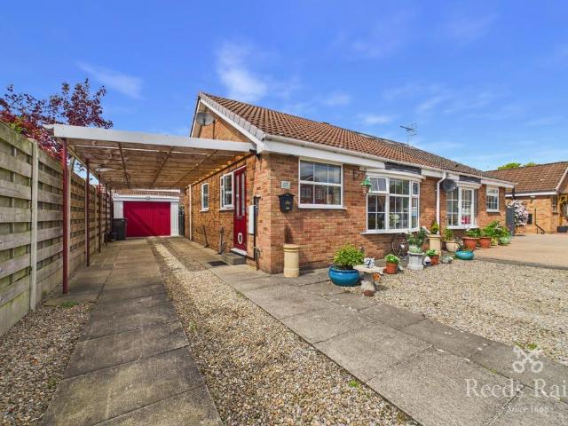 2 bedroom bungalow for sale