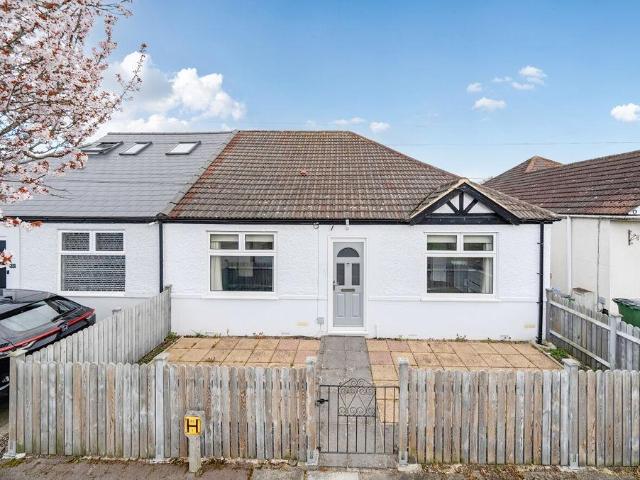 2 bedroom bungalow for sale