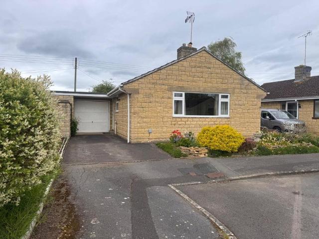 2 bedroom bungalow for sale