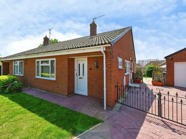 2 bedroom bungalow for sale
