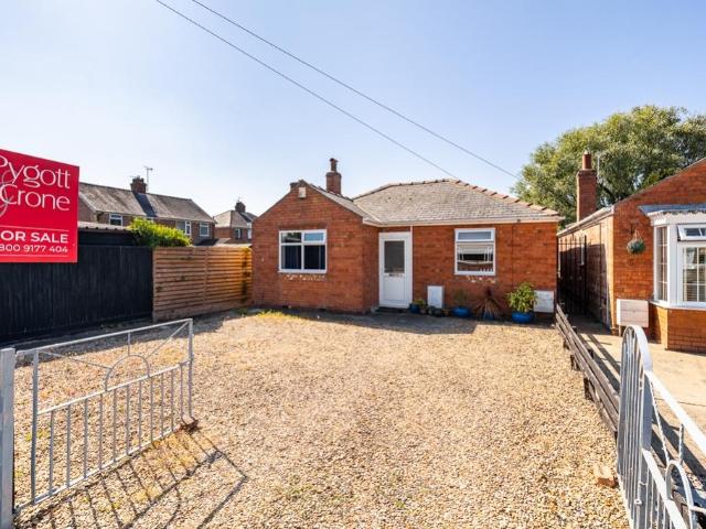 2 bedroom bungalow for sale