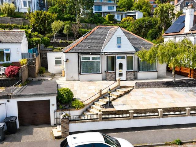 2 bedroom bungalow for sale