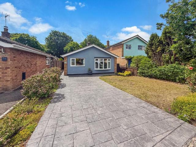 2 bedroom bungalow for sale