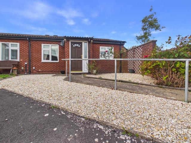 2 bedroom bungalow for sale