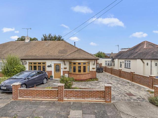 2 bedroom bungalow for sale