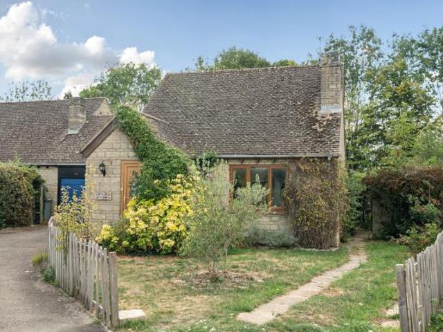 2 bedroom bungalow for sale