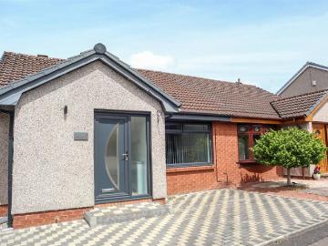 2 bedroom bungalow for sale