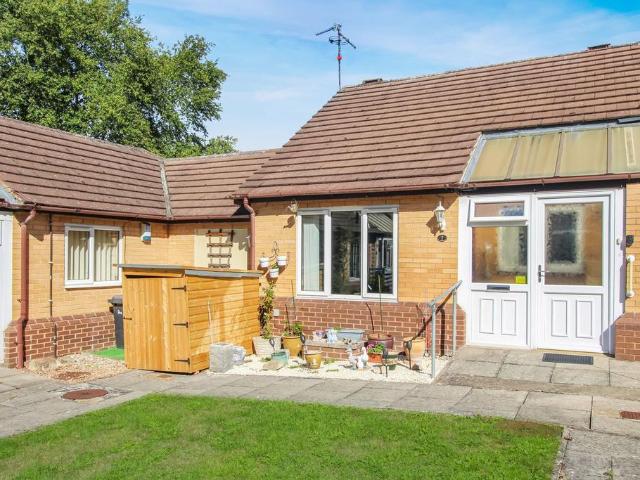 2 bedroom bungalow for sale