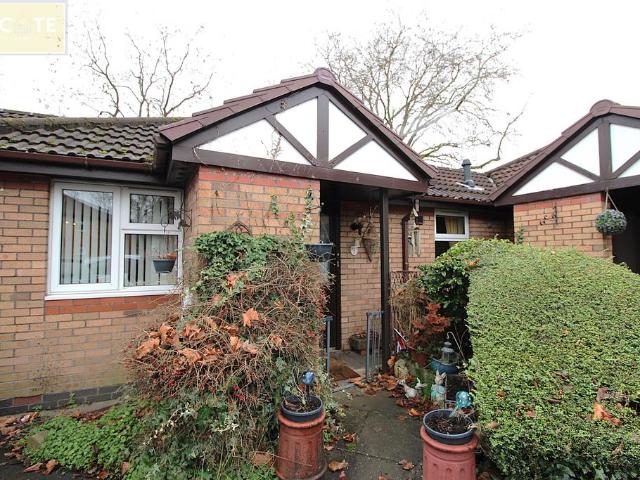 2 bedroom bungalow for sale