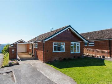2 bedroom bungalow for sale