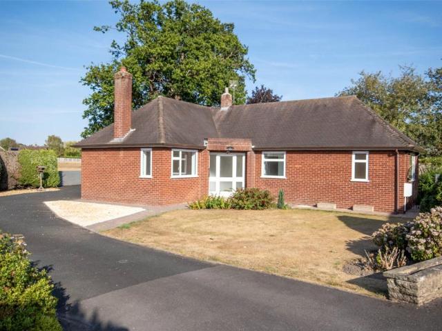2 bedroom bungalow for sale