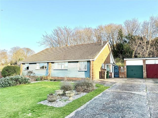 2 bedroom bungalow for sale