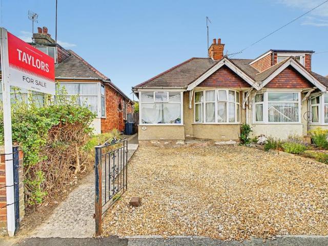 2 bedroom bungalow for sale