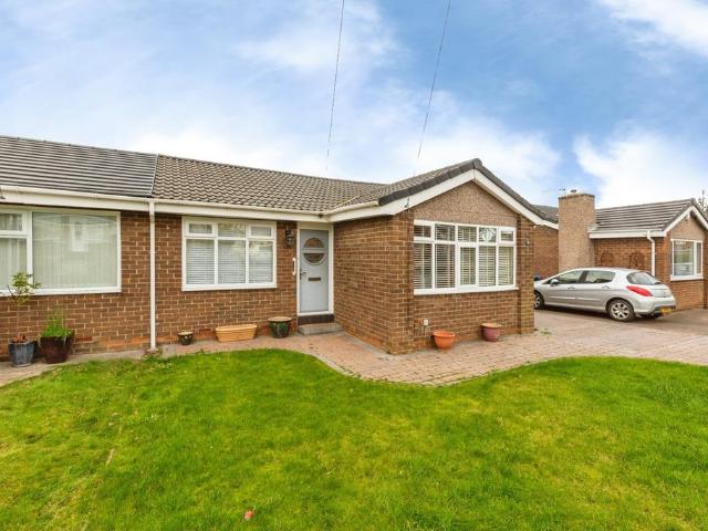 2 bedroom bungalow for sale