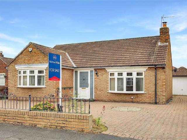 2 bedroom bungalow for sale
