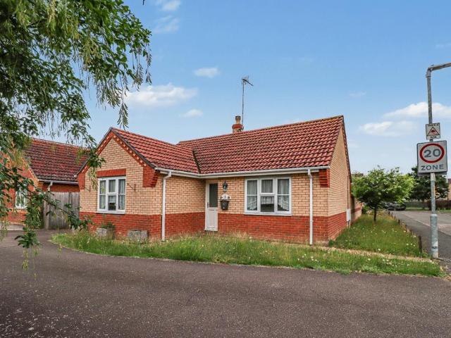 2 bedroom bungalow for sale