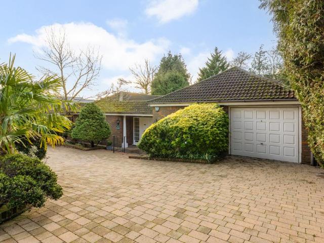2 bedroom bungalow for sale