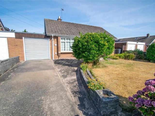 2 bedroom bungalow for sale