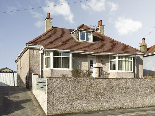 2 bedroom bungalow for sale