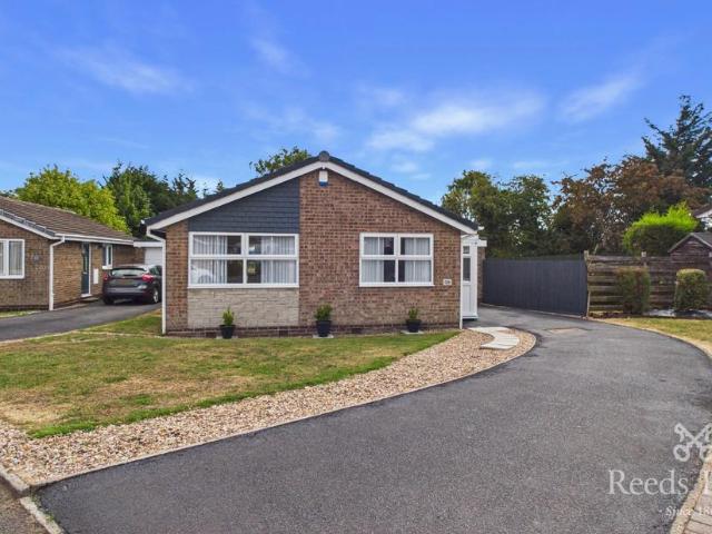 2 bedroom bungalow for sale