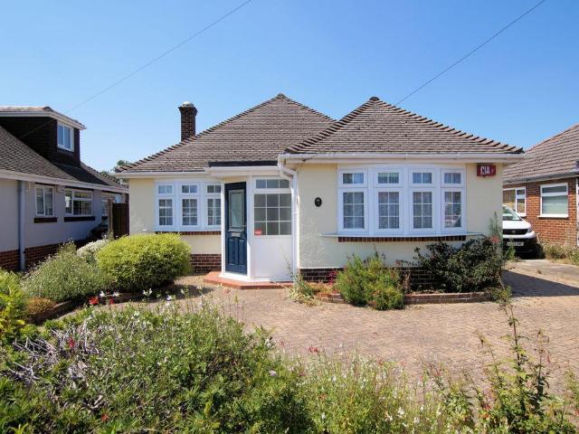 2 bedroom bungalow for sale