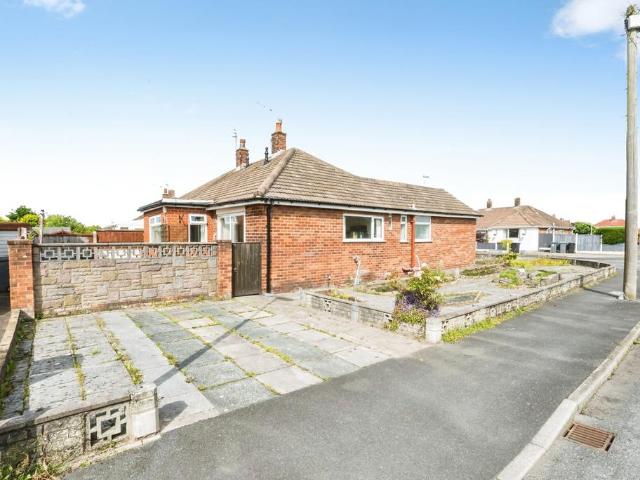 2 bedroom bungalow for sale
