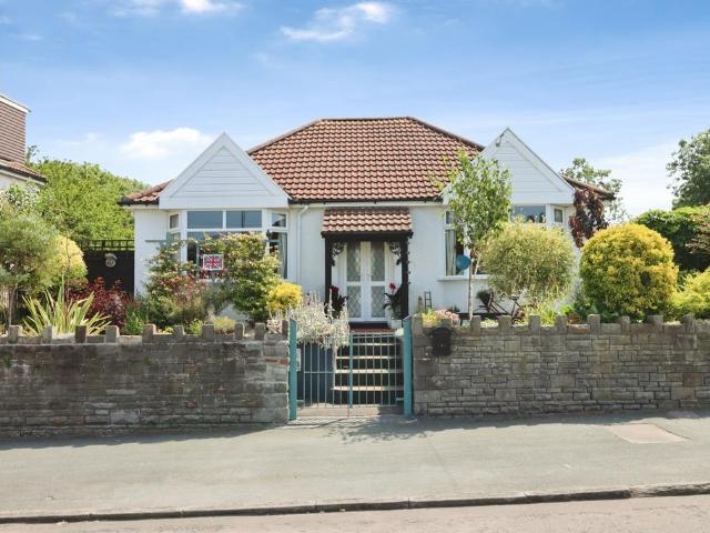2 bedroom bungalow for sale