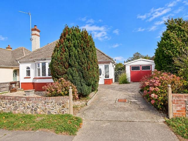 2 bedroom bungalow for sale